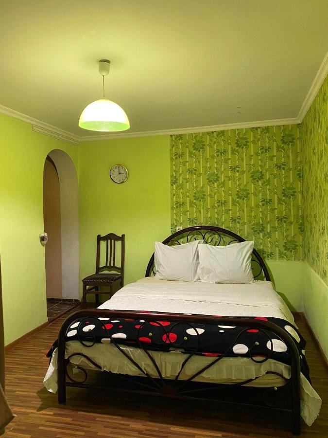 Guest House Khatuna Bordschomi Exterior foto